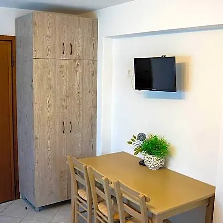 Hotell Alexandros 2*