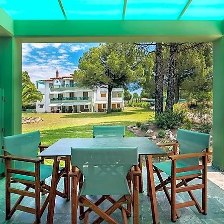 Hotell Alexandros 2*